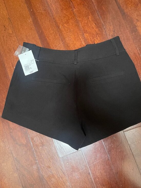 Forever 21 Pants - Forever 21 Black Tailored High Rise Shorts NWT Size Small